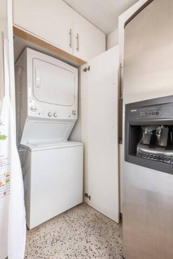 Sleeps 8, Havana Nights In Miami Apartment Exterior foto
